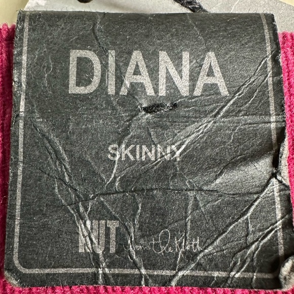 NWT Kut From the Kloth Dark Pink Corduroy Diana Skinny Pants. Size 12 - Picture 7 of 11